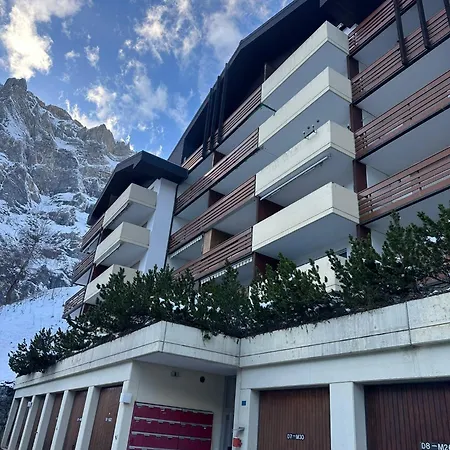 Avec Grande Terrasse Les Bains 公寓 *