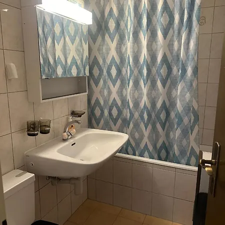 Avec Grande Terrasse Les Bains 公寓 *